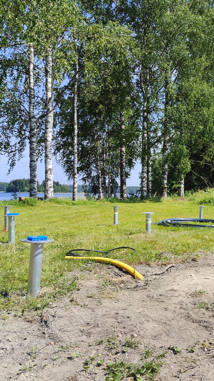StopDigging! -maaruuviperustus rantasaunalle.